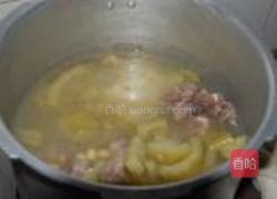 黄豆苦瓜猪骨汤的做法图解8