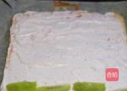 蓝莓猕猴桃蛋糕卷的做法图解13