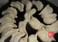 香椿扇贝水煎饺的做法图解9