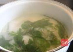 蒲公英乌冬汤面的做法图解2