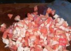 香菜肉馅大包子的做法图解2