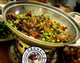 香辣鸡珍干锅