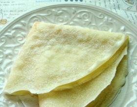 樱桃奶油可丽饼