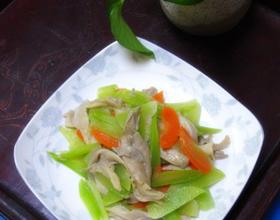莴苣炒平菇