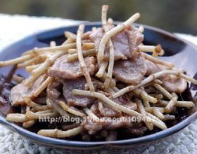折耳菜炒肉片
