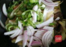 家常香肠小炒的做法图解6
