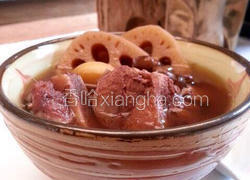 养身黑豆莲藕肉骨汤