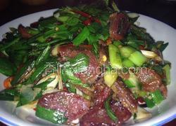 大蒜炒香肠