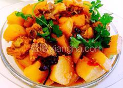 家常土豆烧排骨
