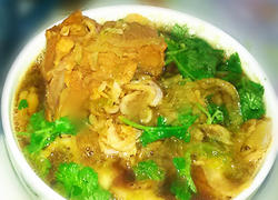 大白菜虾皮骨汤烩饼