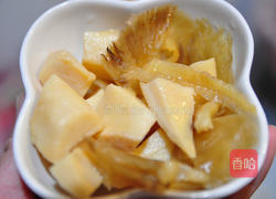 牛奶鱼翅鲍鱼粥的做法图解2