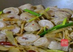 姜丝炒大肠的做法图解4