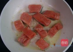 日式鲑鱼炒饭的做法图解3