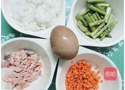 焗烤鲑鱼芦笋堡的做法图解1