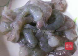 滑蛋虾仁的做法图解1