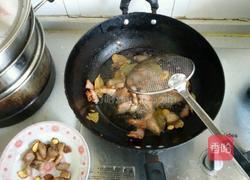 油炸香叶白芷猪肉的做法图解3