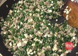 肉碎鸡髀菇炒豆角的做法图解7
