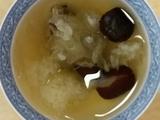银耳红枣糖水的做法[图]