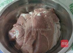 电饼铛自制孜然羊肉的做法图解1