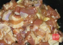 焖五花肉排骨的做法图解2