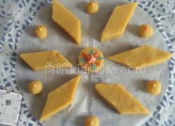 老北京简单牌豌豆黄。