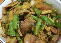 笋干缸豆红烧肉