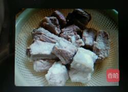 糖醋排骨的做法图解1