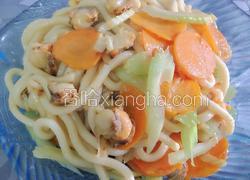 贝肉炒乌冬面