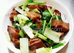 五花肉烩小白菜
