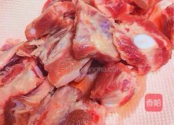 土豆炖排骨的做法图解2