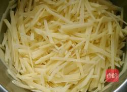 青椒土豆丝的做法图解1