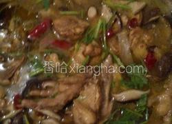 小鸡炖蘑菇