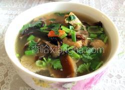 小鸡炖蘑菇