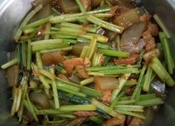 香芹粉皮炒肉