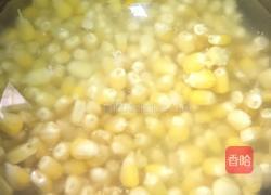 玉米香菜肉饺的做法图解3