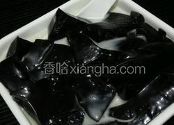 椰奶黑凉粉