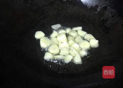 蒜头剁椒牛柳的做法图解3
