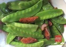 荷兰豆炒腊肠的做法图解5