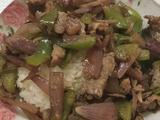 洋葱青椒牛里脊盖饭