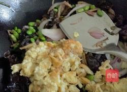 毛豆米肉丝木耳杂炒的做法图解5