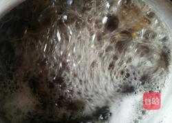 黑豆绿豆汤的做法图解2