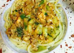 番茄牛肉烩意大利面