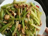 西芹炒肉丝