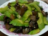 凉瓜炒腊肉