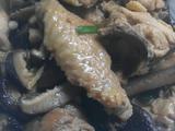 鸡肉炒香菇