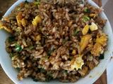 老抽香菜蛋炒饭的做法[图]