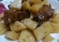 家常腩肉炆土豆