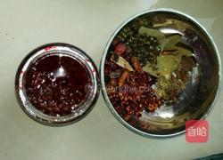 土豆烧牛腩的做法图解1