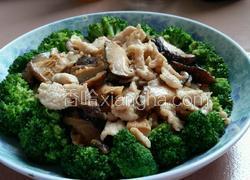 西兰花香菇炒瘦肉