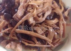 黄花菜木耳炒瘦肉